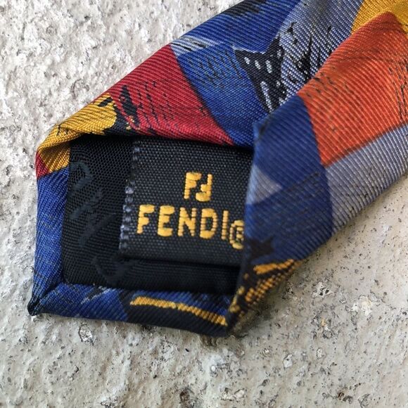 Vintage Fendi tie - Picture 4 of 6